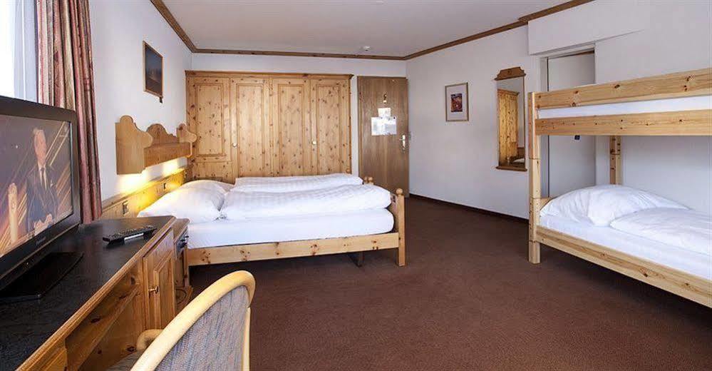 Basic Hotel Arosa 2*