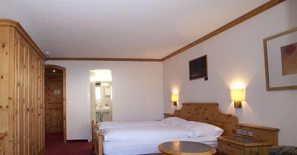Basic Hotel Arosa 2*